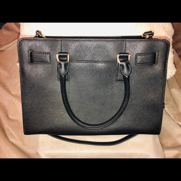 Brand new Michael Kors purse - never been used - Picture 4 of 7